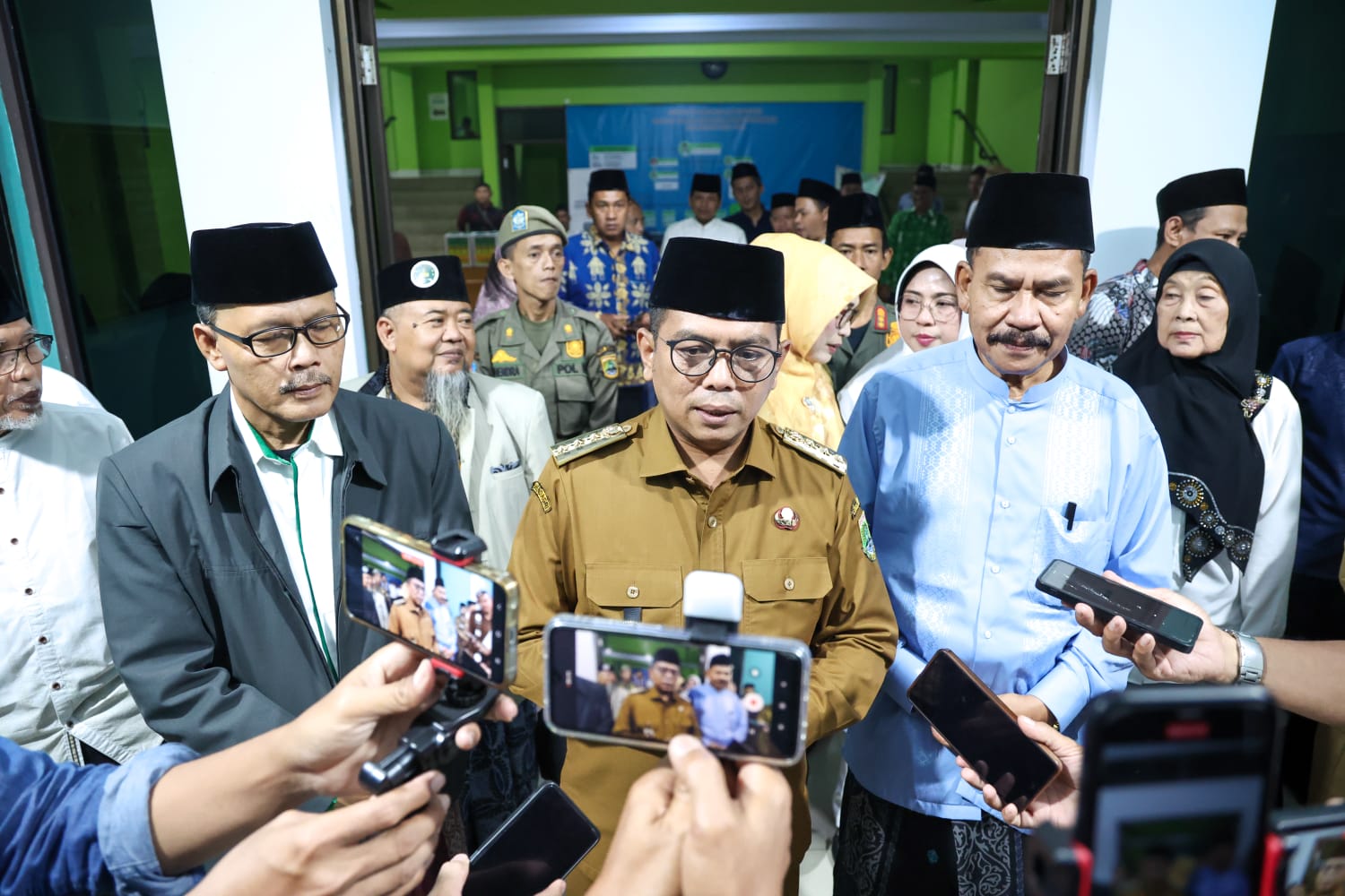 Gubernur Andra Soni Bersama Pengurus MUI Banten.