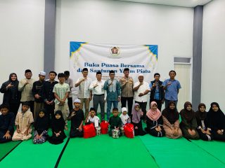 PWI Tangsel Santuni Anak Yatim saat Buka Puasa Bersama, Pemkot Apresiasi Peran Pers