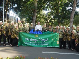 IAD Kejari Kabupaten Tangerang Tebar Kepedulian Ramadhan, Gelar Pasar Murah dan Berbagi Takjil