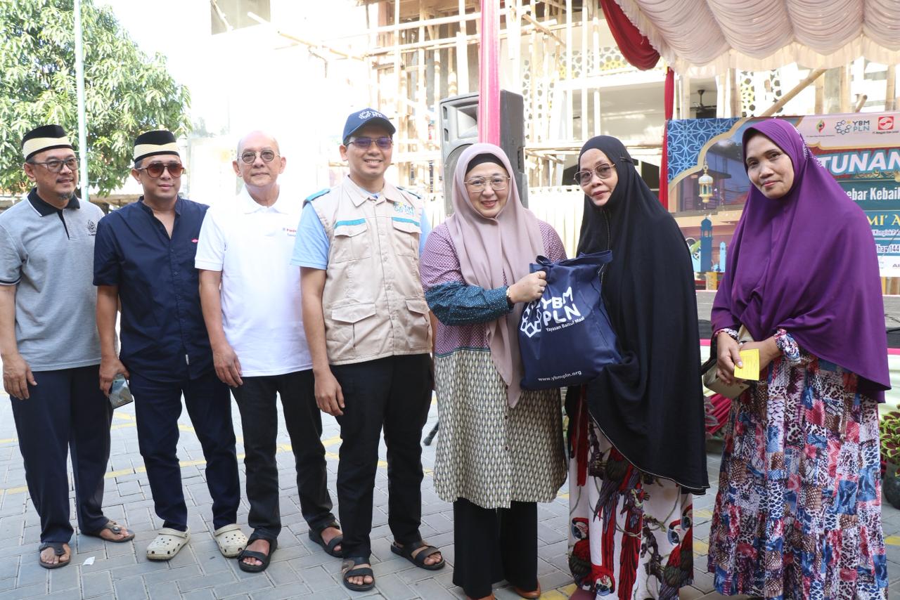 Wabup Intan di Kegiatan Amaliyah Ramadhan Masjid Jami Al-Ukhuwah.