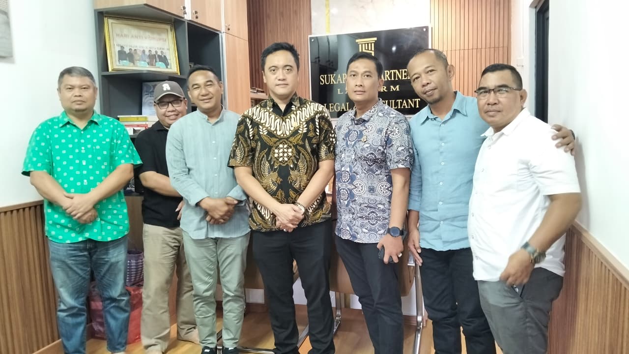 Kajari Wahyudi saat silaturahmi bersama pengurus DPC KAI Kabupaten Tangerang.