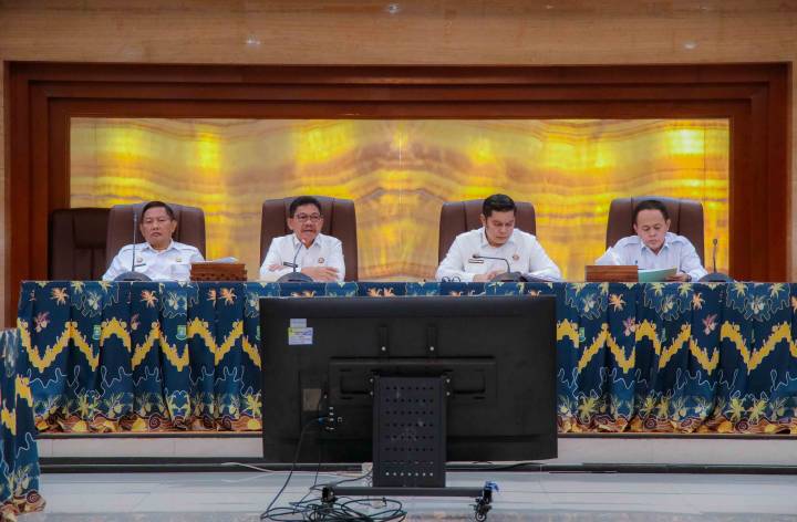 Wali Kota Sachrudin, Wakil Wali Kota Maryono, Sekda Herman dan Jajarannya.