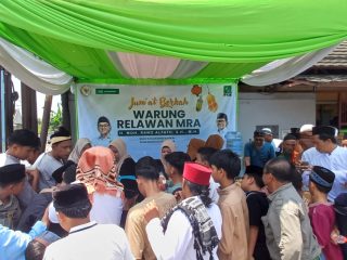 Relawan Rano Alfath Gelar Jumat Berkah Warung MRA Gratis di Jayanti