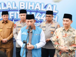 Kapolri Listyo Sigit Prabowo dan Wagub Banten Ajak Buruh Jaga Iklim Investasi