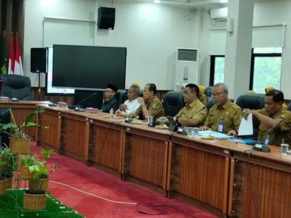 RDP dengan DPRD, Kadisdik Dadan Gandana Fokus Disiplin Sekolah dan SPMB 2026