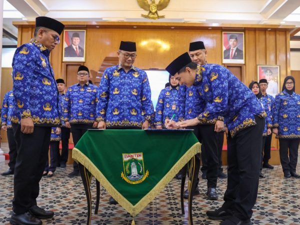 Deden Apriandhi Pimpin KORPRI Banten, Andra Soni Instruksikan 4 Agenda Strategis