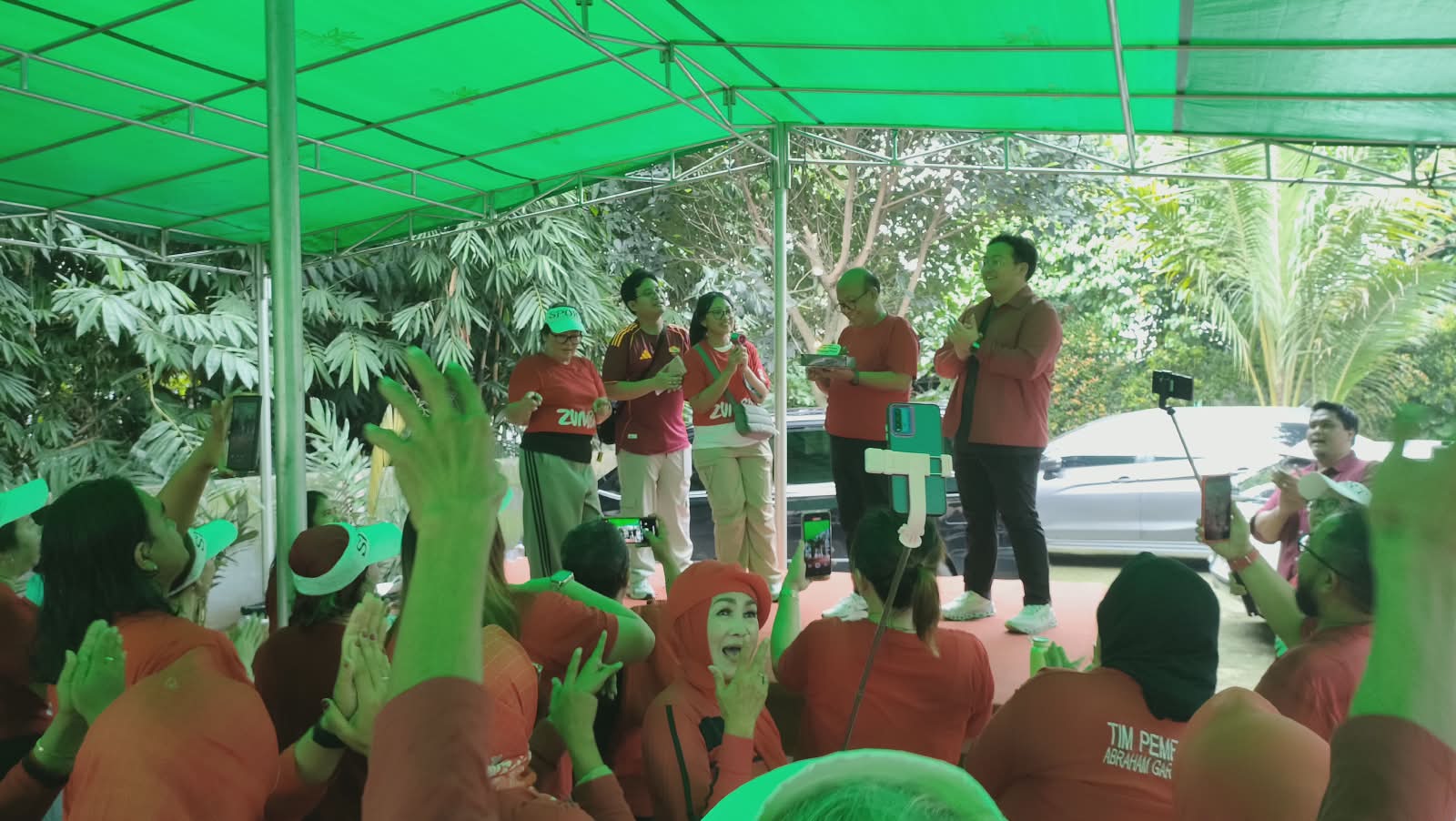 Senam Zumba Ananta Wahana di Tangsel berlangsung meriah, penuh kebersamaan, sekaligus rayakan momen spesial keluarga di bulan April.