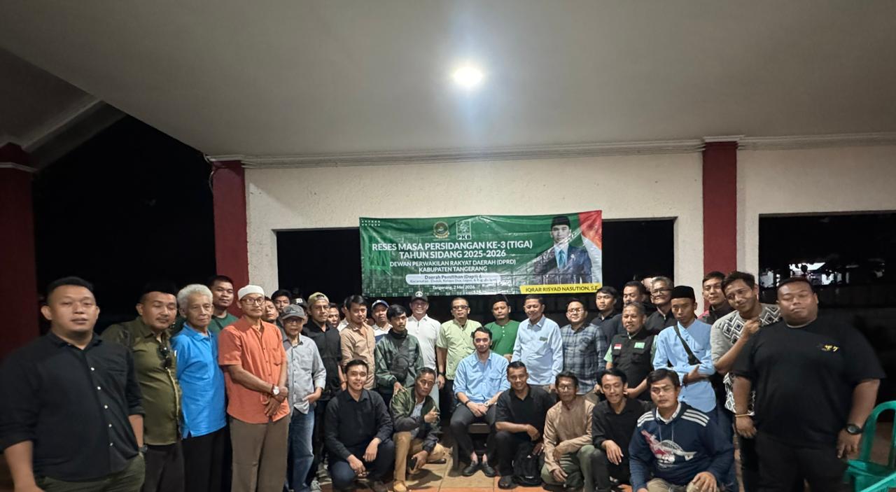 Dewan Iqrar Risyad Nasution saat kegiatan reses bersama masyarakat.