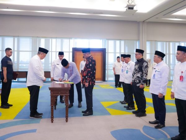 Wali Kota Benyamin Lantik 6 Pejabat Eselon II Pemkot Tangsel, Ini Daftarnya