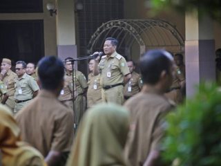 Sekda Herman turut menyampaikan salah satu upaya untuk meningkatkan terwujudnya program-program pelayanan dan pembangnan secara optimal, adalah melalui peningkatan kapasitas dan produktivitas pegawai. (Sumber : Prokopim Kota Tangerang).