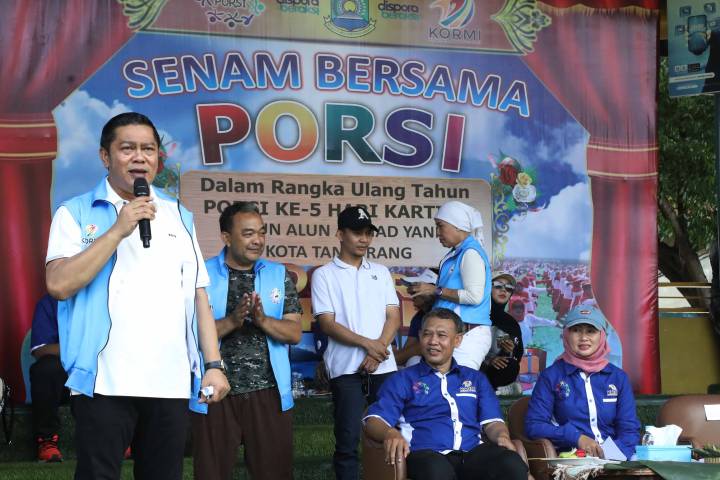 Wakil Wali Kota Tangerang Maryono menyampaikan sambutan dalam peringatan HUT ke-5 PORSI di Kota Tangerang, Minggu (26/04/2026). (Prokopim Kota Tangerang)