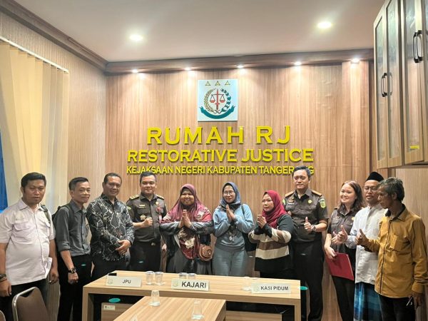 Humanis, Kejari Tangerang Selesaikan Kasus Dua Perempuan dengan Restorative Justice