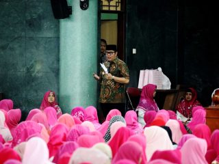 Wawalkot Maryono: Majelis Taklim Jadi Penguat Ukhuwah dan Kepedulian Sosial di Kota Tangerang