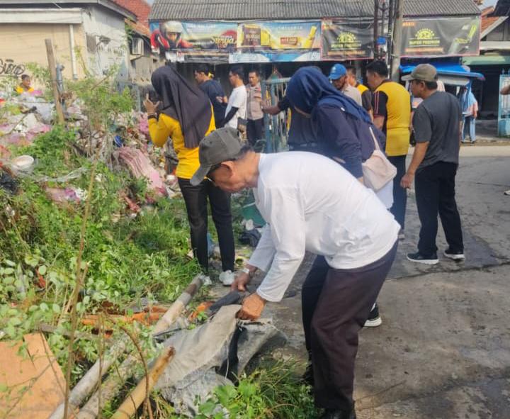 Muspika Teluknaga saat gelar Korvei Aksi Bersih-bersih.