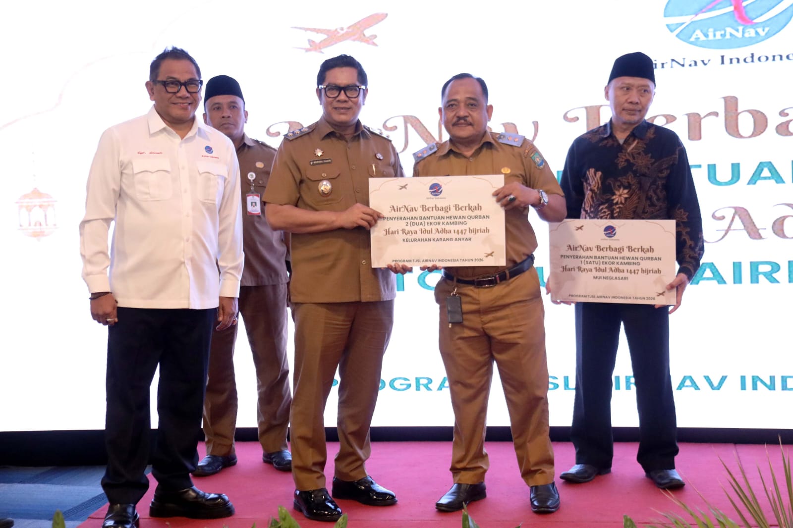 Wakil Wali Kota Tangerang Maryono di kegiatan penyaluran hewan kurban PT AirNav Indonesia kepada Pemerintah Kota Tangerang