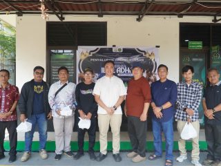 Berbagi Kebahagiaan Iduladha, Kejari Kabupaten Tangerang Bagikan Daging Kurban