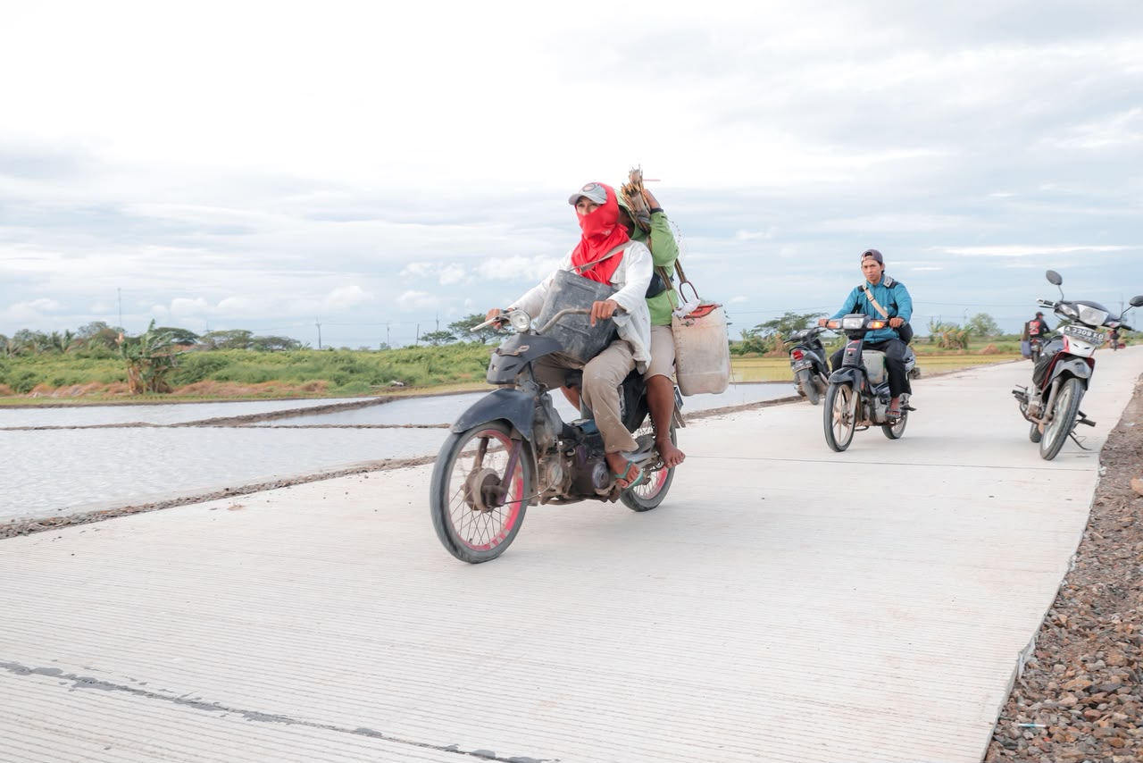 Program Bangun Jalan Desa Sejahtera (Bang Andra) jalan yang sudah bagus.