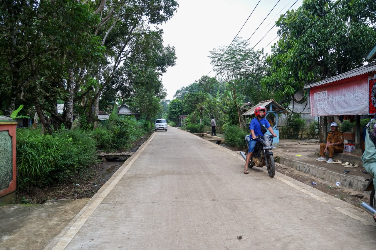 Program Bangun Jalan Desa Sejahtera (Bang Andra) jalan yang sudah bagus.