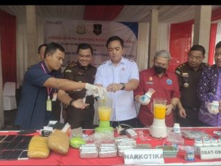 Kejari Kabupaten Tangerang Musnahkan Barbuk Narkoba.