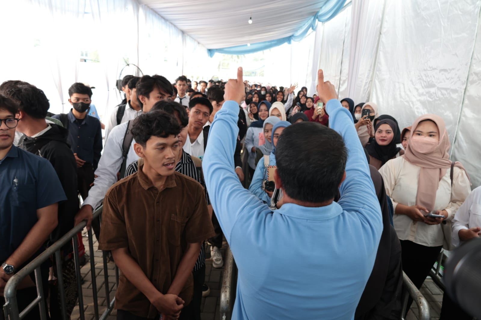 Pencari kerja yang mengikuti Kegiatan Naker Fest 2026.