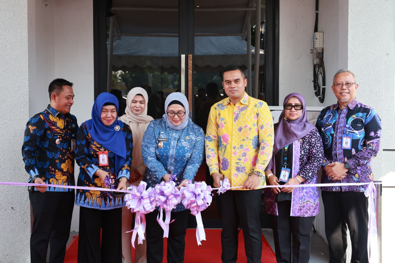 Peresmian perpustakaan modern di Kecamatan Kelapa Dua.
