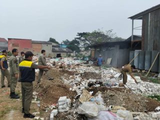DLH Kota Tangerang Ingatkan Warga Jangan Asal Bakar Sampah, Ada Aturan dan Sanksinya