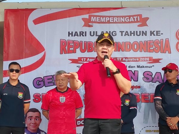 Sekda Soma Atmaja Apresiasi Kekompakan Warga Sukamulya di Gerak Jalan HUT ke-81 RI