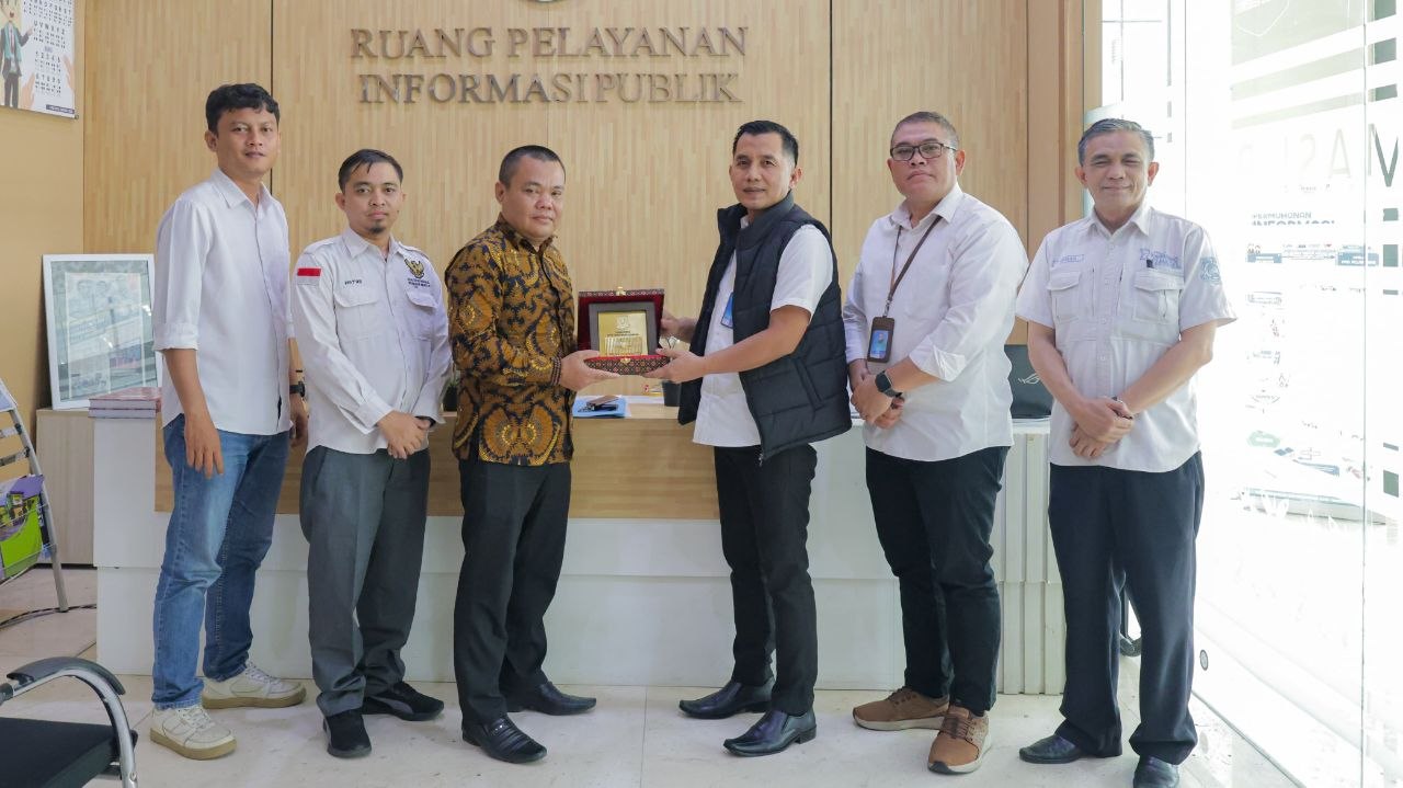 Komisioner Komisi Informasi Banten saat di Pemkot Tangsel.